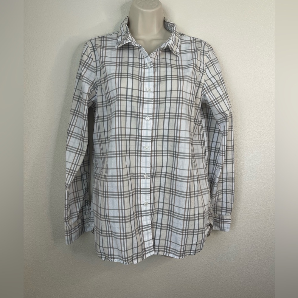 Garnet Hill button down plaid women’s shirt size 8. 100% Organic Pima